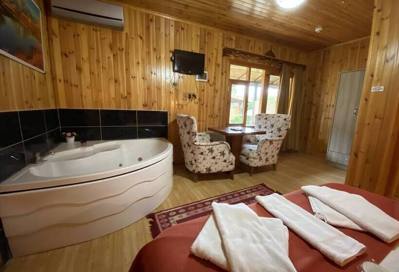 Agva Green River Otel