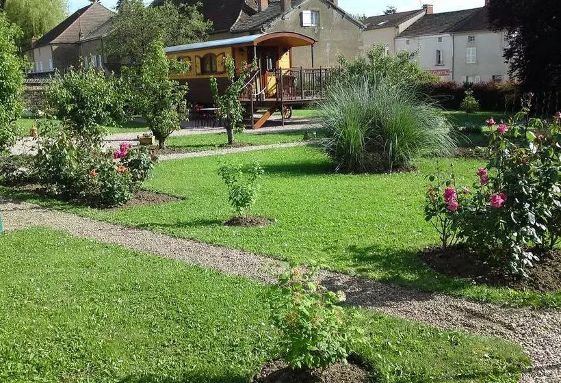 ベッドアンドブレックファースト Le Clos De La Roche