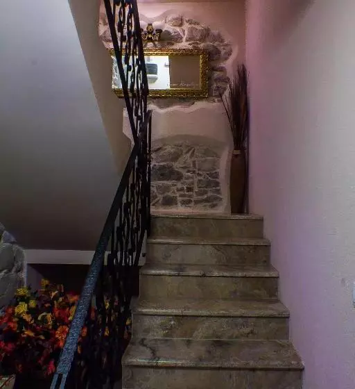 تختخواب و صبحانه Casa Del Sol Rozalija Luxury Rooms