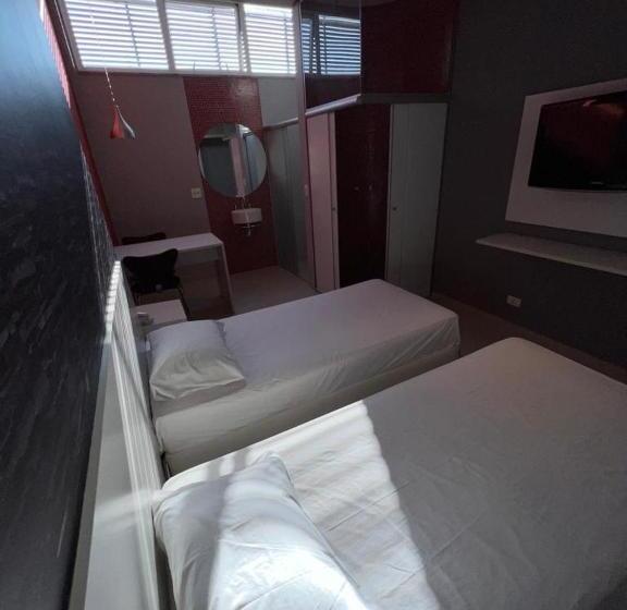 Flex Inn Hotel   Adults Only