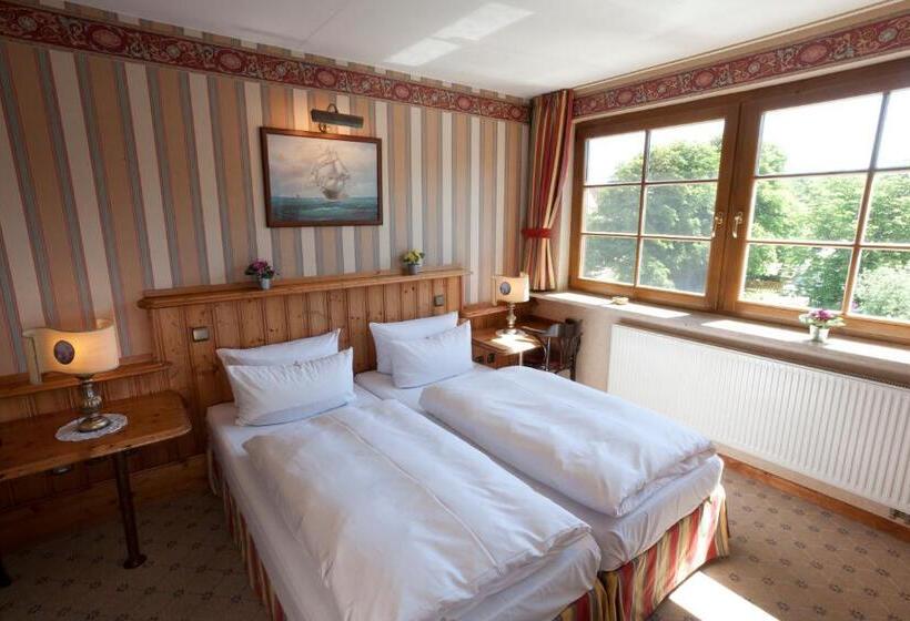 Moby Dick Hotel & Ferienwohnungen