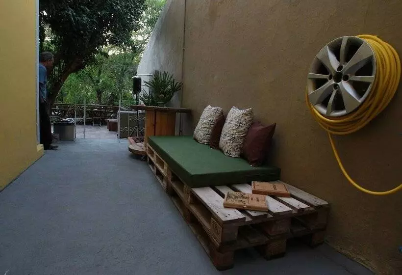 Hangar Rio Hostel