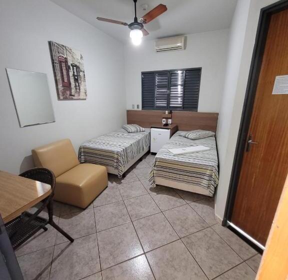 בית מלון כפרי Graunas