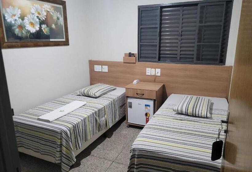 בית מלון כפרי Graunas