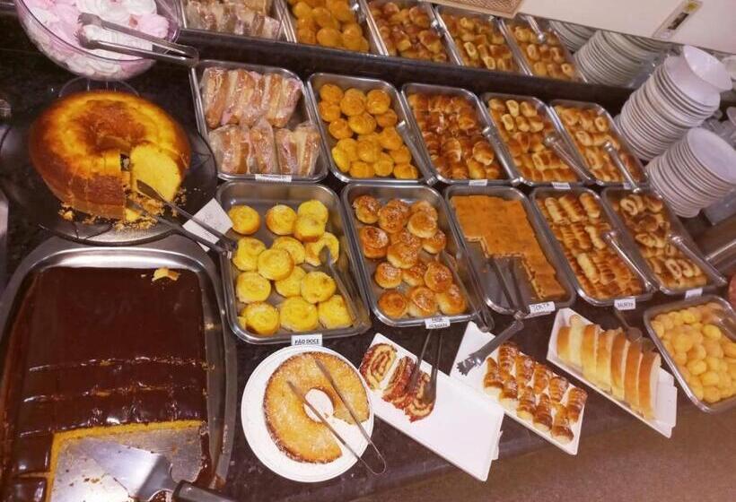 בית מלון כפרי Graunas