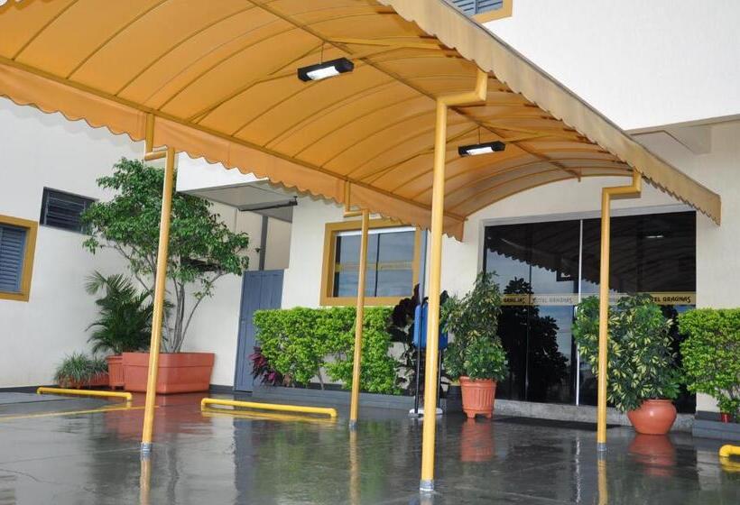 בית מלון כפרי Graunas