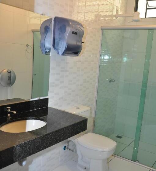 בית מלון כפרי Graunas