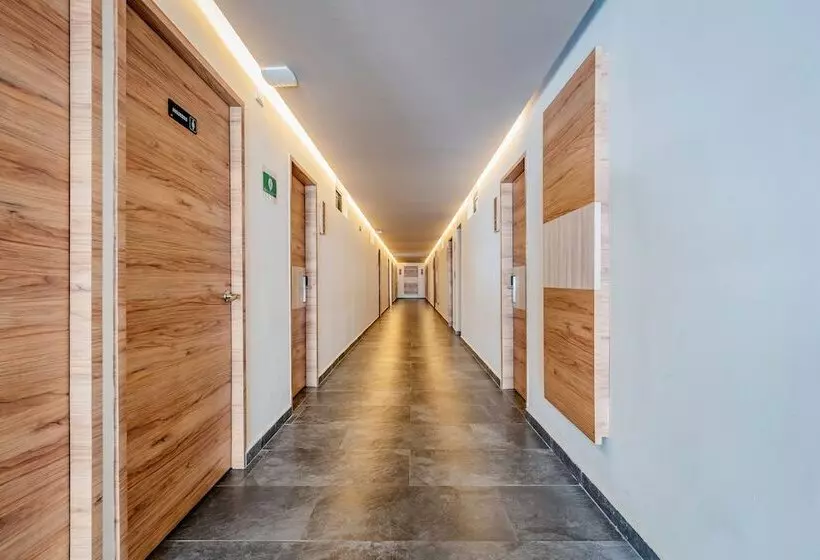 Hotelli Central Merida By Kavia