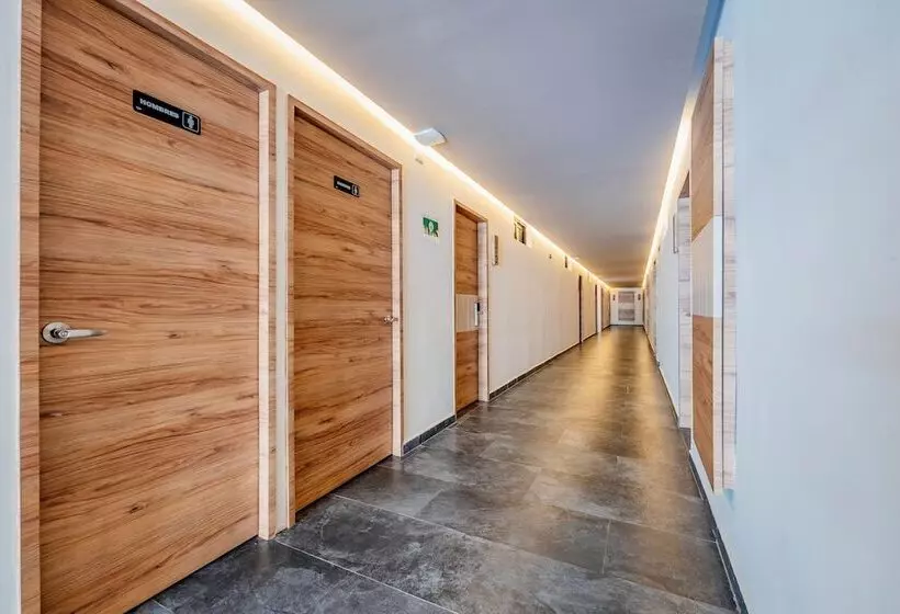 Hotelli Central Merida By Kavia