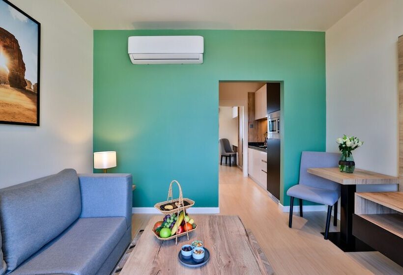 בית מלון כפרי Cloud7 Residence Alula