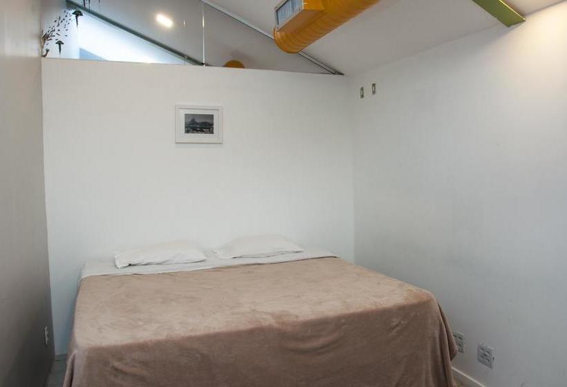 هتل Clã Destinos Hostel