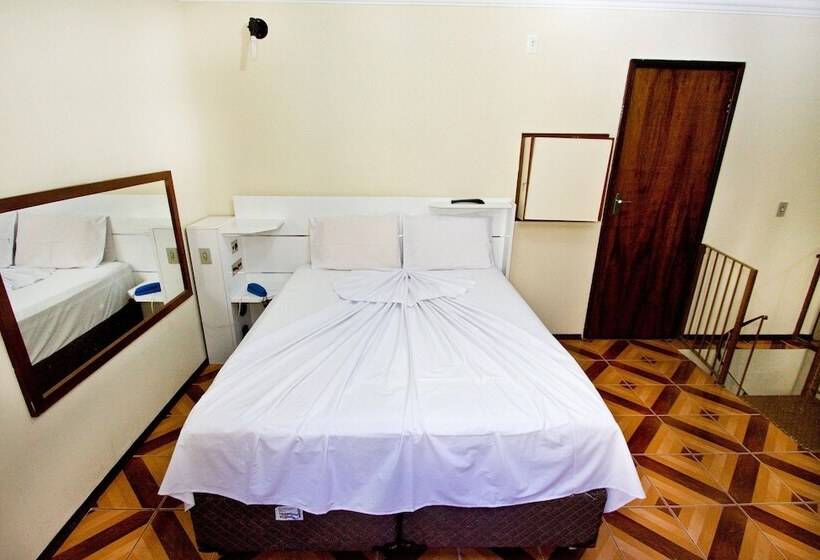 Отель Don Carlo