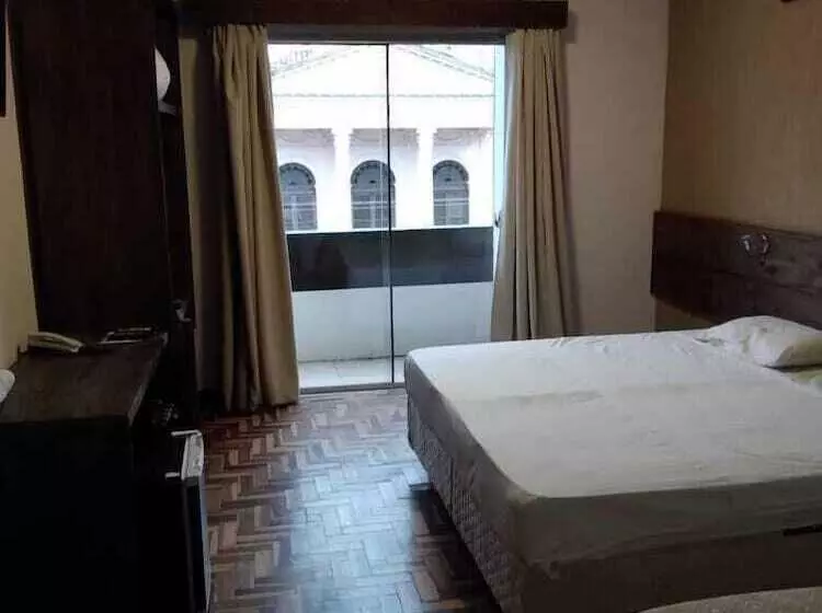 Hotel Mór
