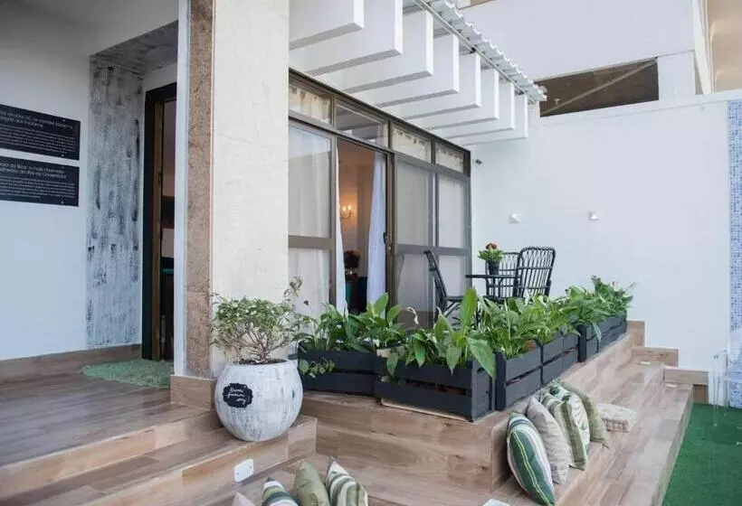 هتل Pousada Guanabara Garden