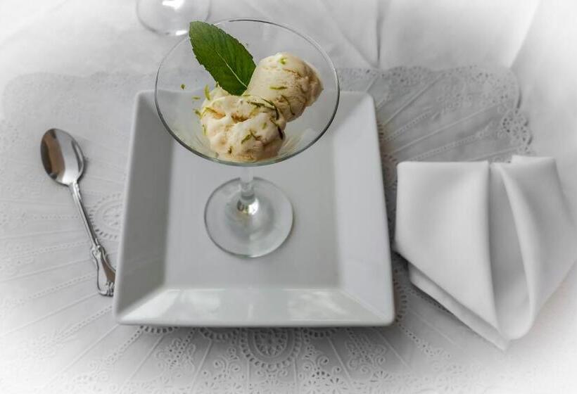 هتل Pousada Guanabara Garden