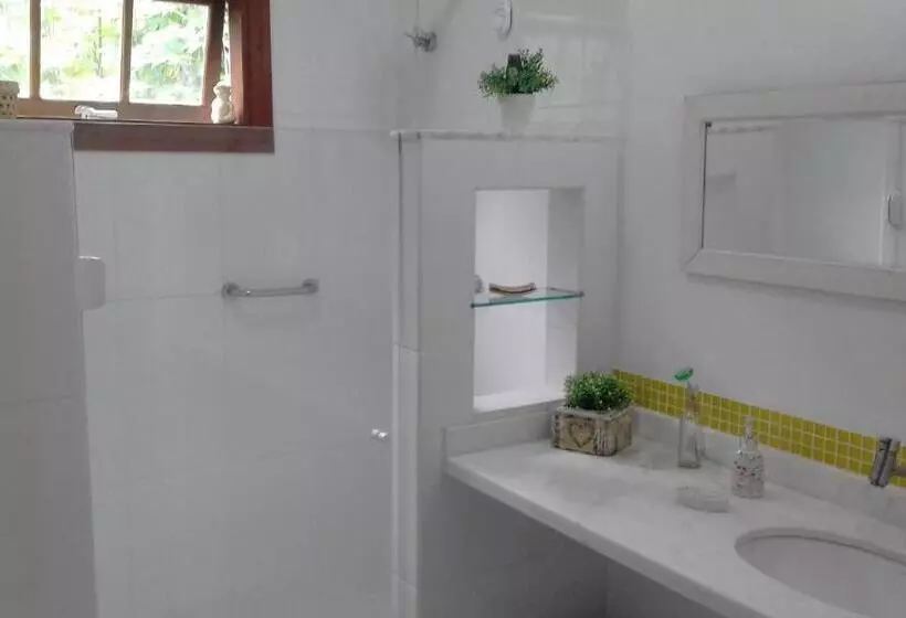 ベッドアンドブレックファースト Green Cottage Paraty