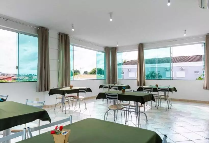 OYO Hotel Cosmópolis