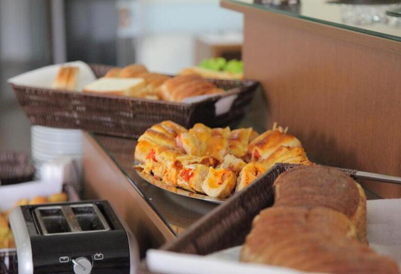 酒店 Guines Palace