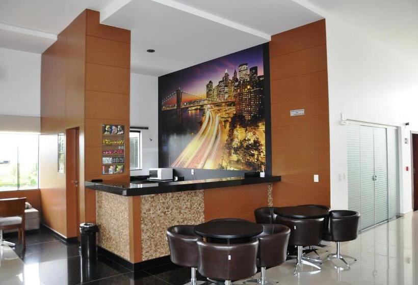 酒店 Guines Palace