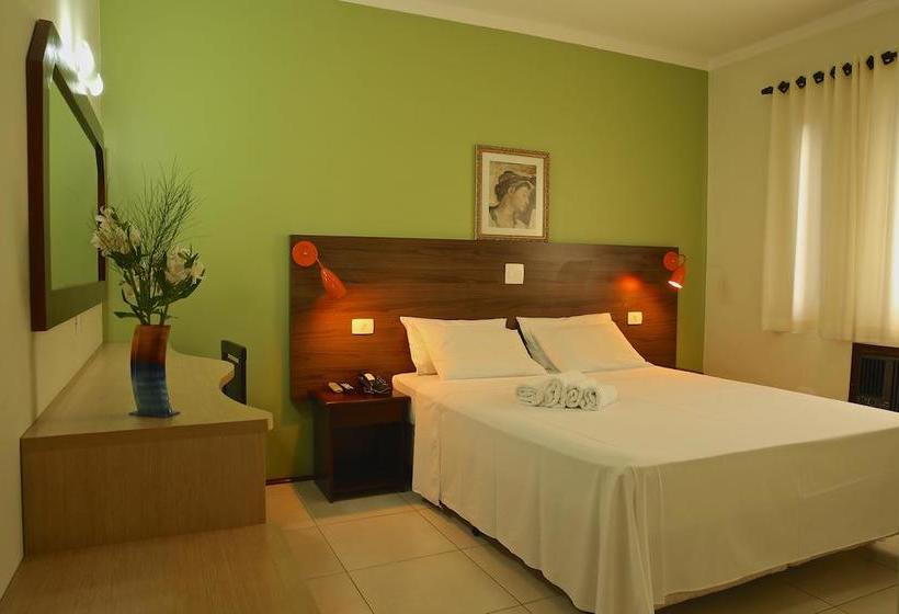 בית מלון כפרי Royal Park