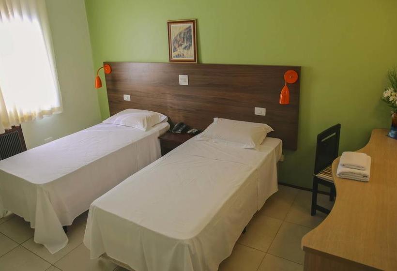 בית מלון כפרי Royal Park