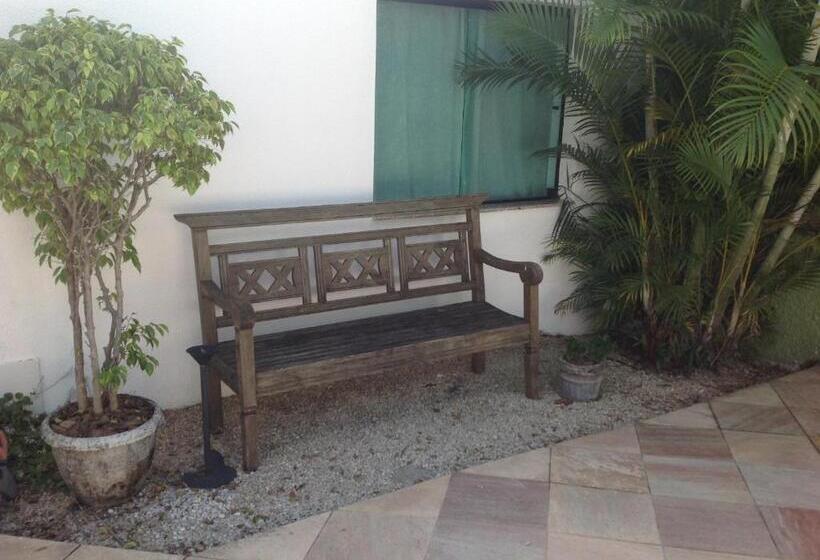 Отель Samambaia Executive