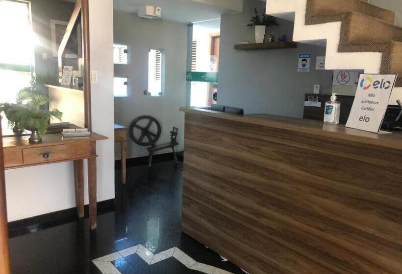 Отель Samambaia Executive