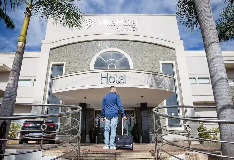 Ville Hotel Gramadão