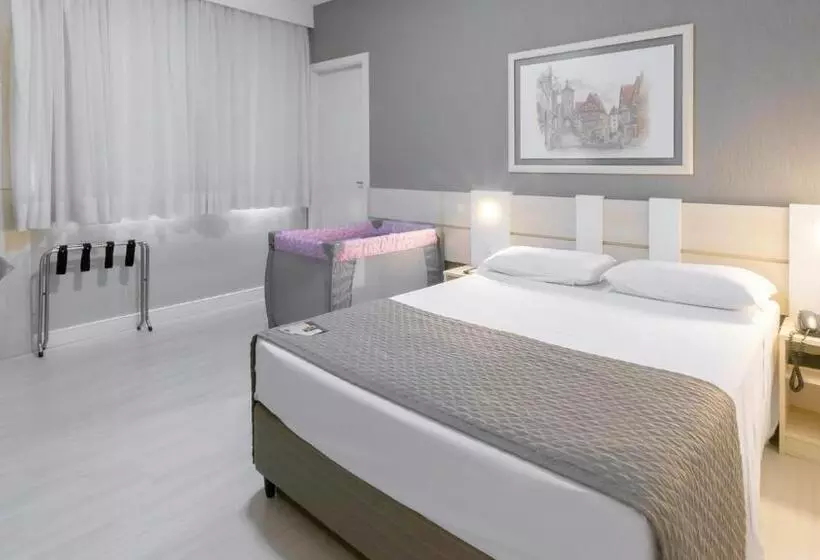 Hotelli Baviera Park