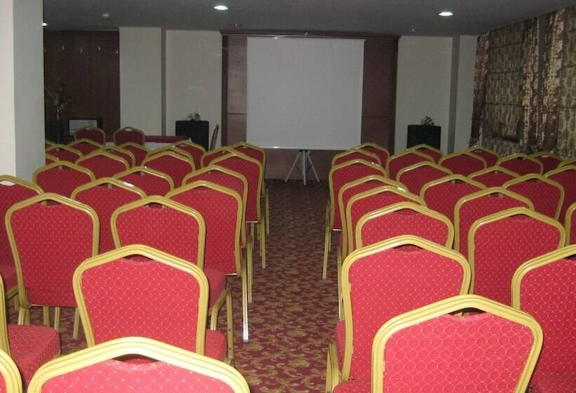 Grand Ozeren Otel & Spa