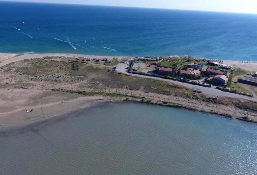 Surf Egitim Merkezi Oteli