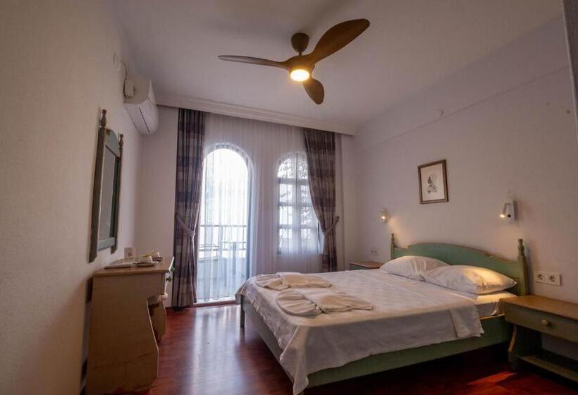 בית מלון כפרי The Diplomat