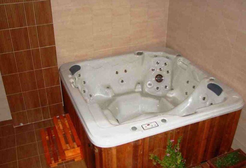 مسافرخانه Keylany