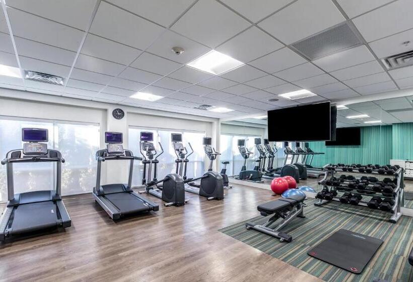 هتل Holiday Inn Express & Suites Jersey City North Hoboken, An Ihg