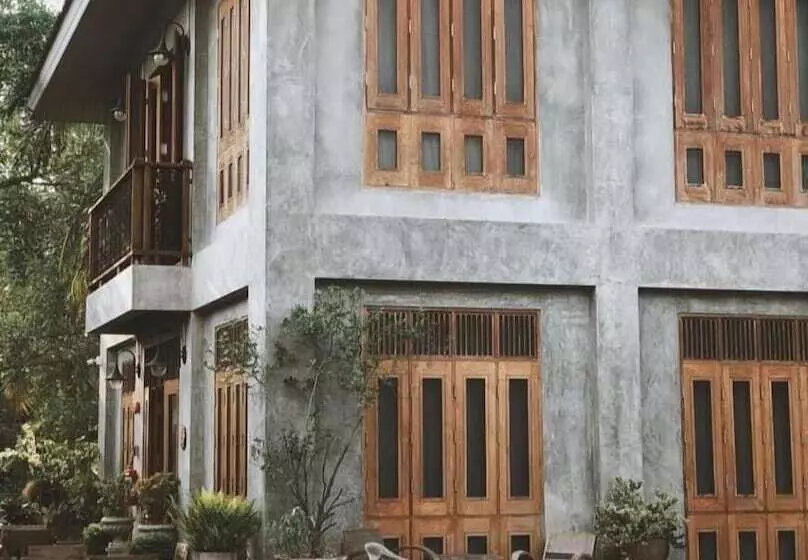 ホテル House Of Passion Amphawa