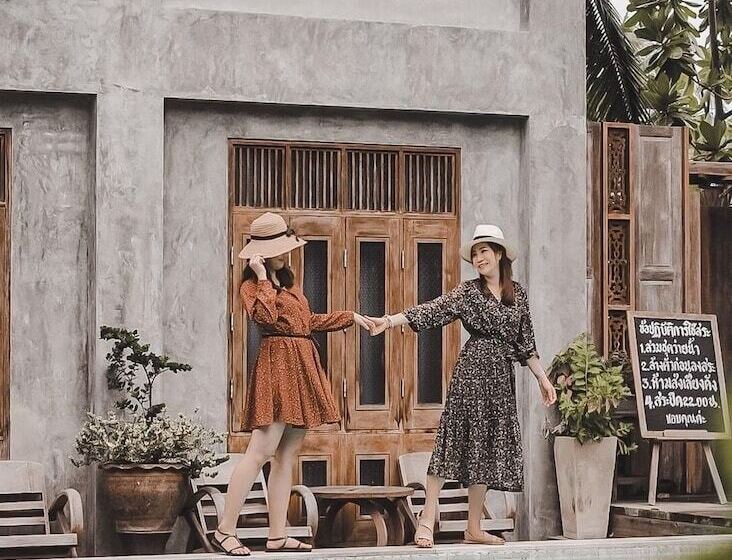 فندق House Of Passion Amphawa