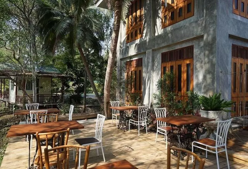 ホテル House Of Passion Amphawa