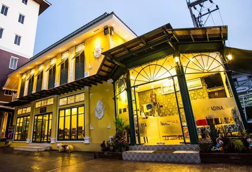 هتل Madina Rayong