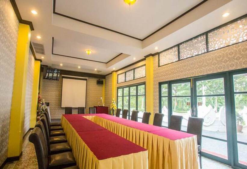 هتل Madina Rayong