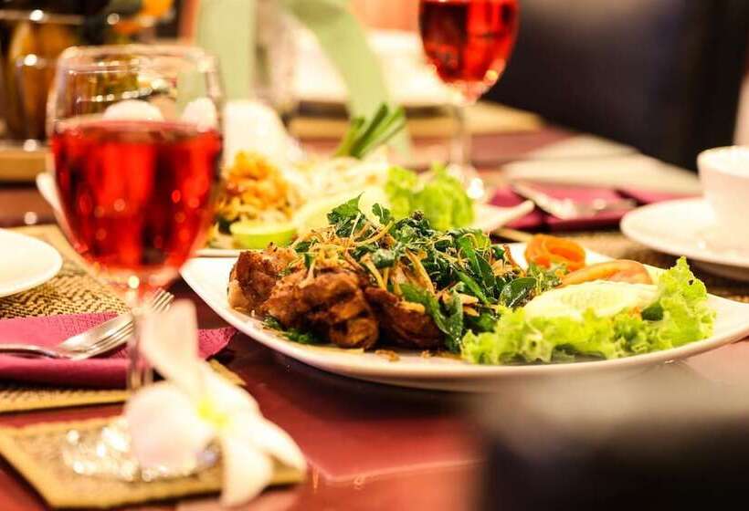 هتل Madina Rayong