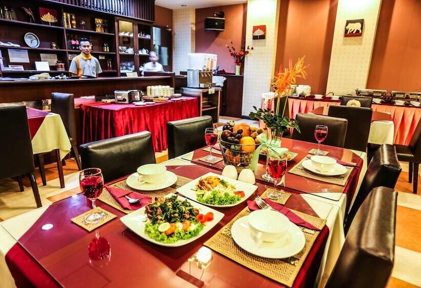 هتل Madina Rayong