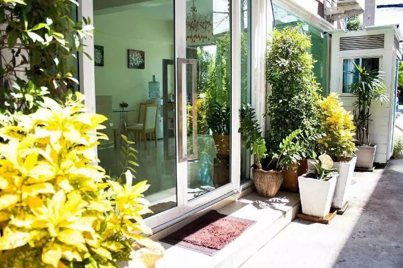 هتل Pova Residence And Boutiques Resort