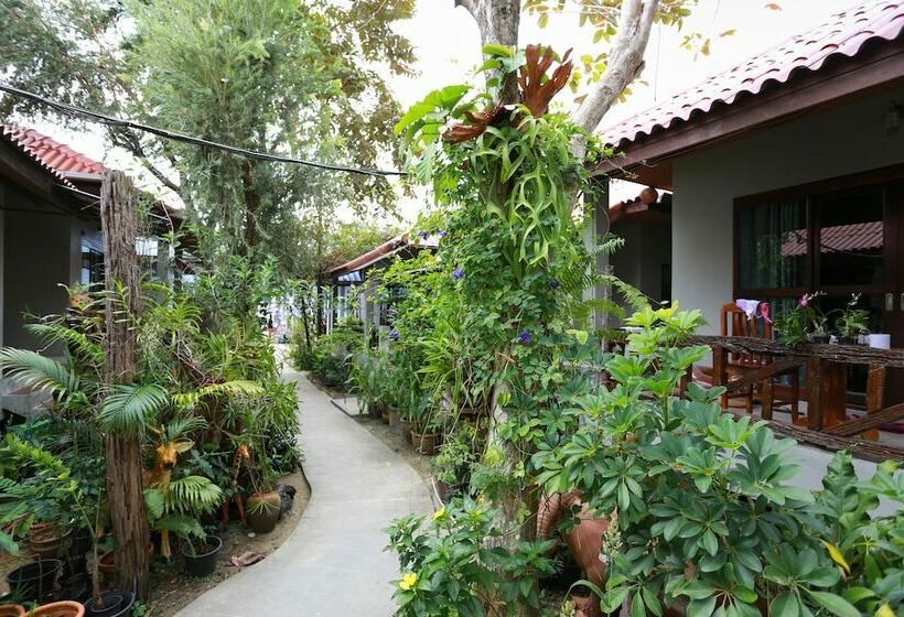 בית מלון כפרי Sang Aroon Bungalow