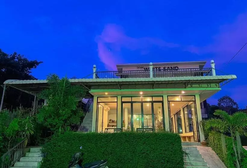 ホテル White Sand Halal House Krabi