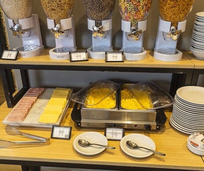 M382 Hotel Bariloche