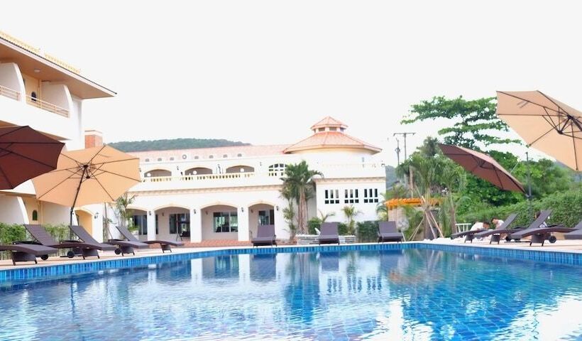 Villa Blanca Hotel & Restaurant