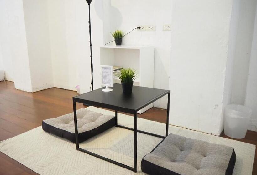 호스텔 Chino Town At Yaowarat Phuket Sha Plus