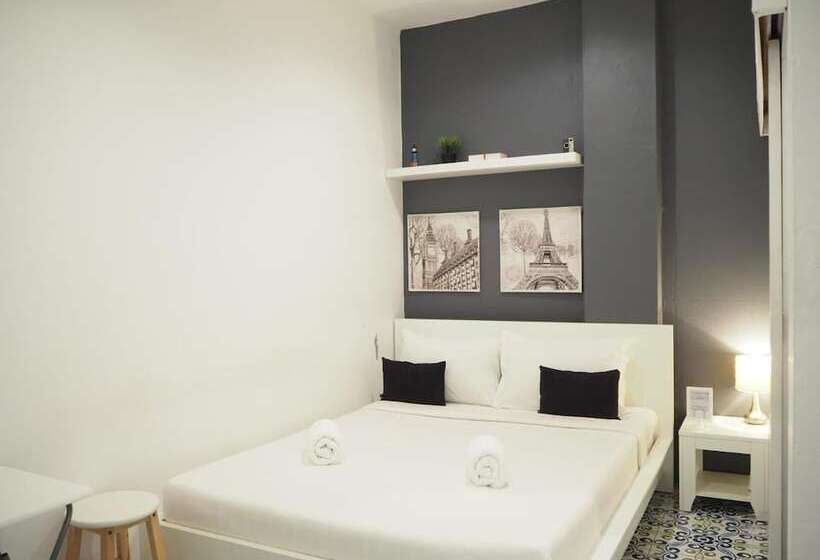 호스텔 Chino Town At Yaowarat Phuket Sha Plus