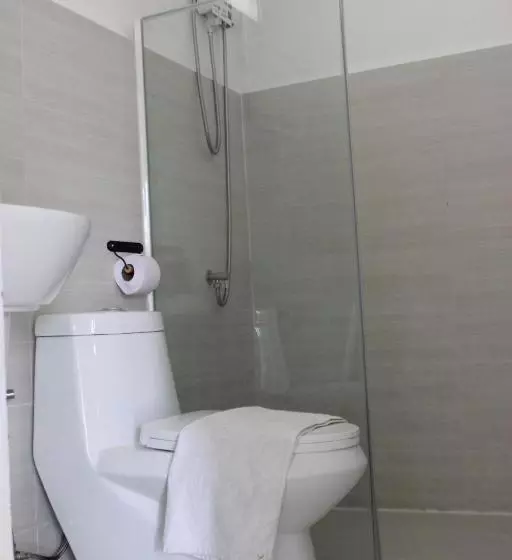 ホテル 1715 House & Caff Resort, Phuket