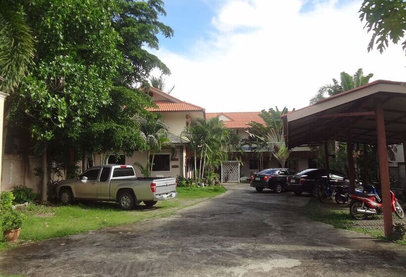 בית מלון כפרי Baan Somtawin